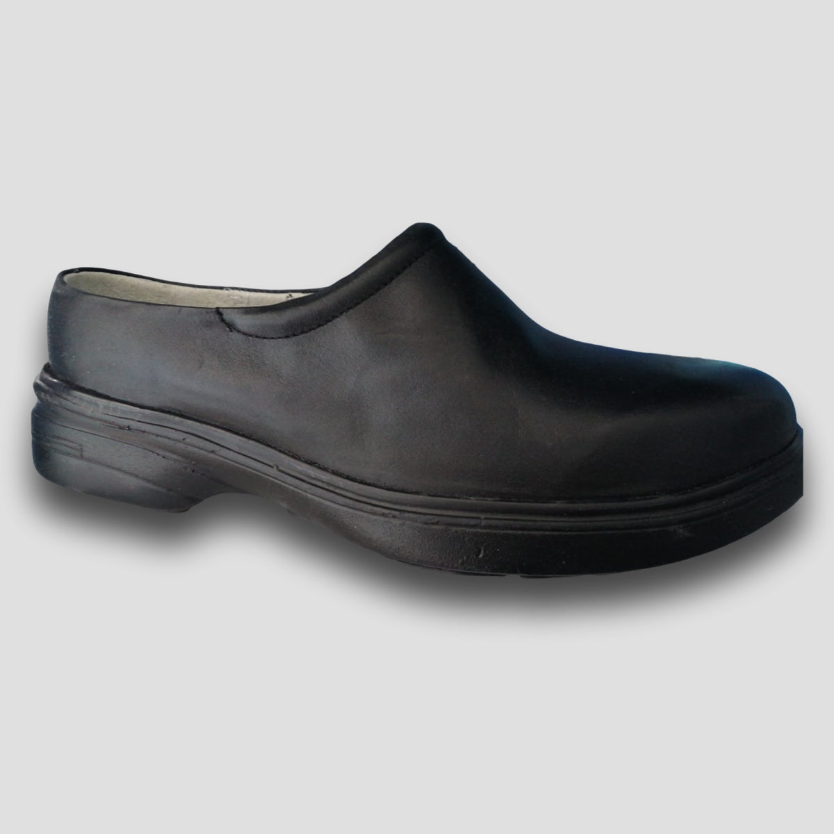 *CALZADO ÁREA DE COCINA*