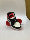 0105JO17 JORDAN TENIS DE BOTA PARA NIÑO COLOR NEGRO BLANCO ROJO