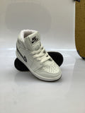 0105JO17 JORDAN TENIS DE BOTA PARA NIÑO COLOR BLANCO BLANCO NEGRO