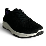 Tenis deportivos Su Favorita para mujer en color negro con suela blanca, diseño moderno y transpirable