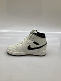 0105JO17 JORDAN TENIS DE BOTA PARA NIÑO COLOR BLANCO NEGRO