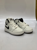 0105JO17 JORDAN TENIS DE BOTA PARA NIÑO COLOR BLANCO NEGRO