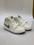 0105JO17 JORDAN TENIS DE BOTA PARA NIÑO COLOR BLANCO BLANCO NEGRO