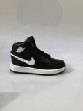 0105JO17 JORDAN TENIS DE BOTA PARA NIÑO COLOR NEGRO NEGRO BLANCO