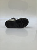 0105JO17 JORDAN TENIS DE BOTA PARA NIÑO COLOR NEGRO NEGRO BLANCO