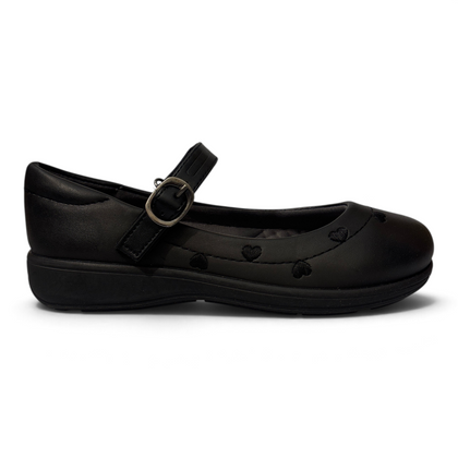 Zapato escolar Su Favorita para niña en color negro con correa de hebilla y detalle de corazones bordados