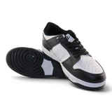Tenis Su Favorita estilo urbano en blanco y negro con diseño clásico y suela de goma resistente para jóvenes