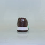 1100NI21 NIKE TENIS CASUALES PARA NIÑO COLOR LATE BLANCO CAFÉ