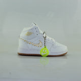 0105JO17 JORDAN TENIS DE BOTA PARA NIÑO COLOR BLANCO BLANCO ORO