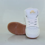 0105JO17 JORDAN TENIS DE BOTA PARA NIÑO COLOR BLANCO BLANCO ORO